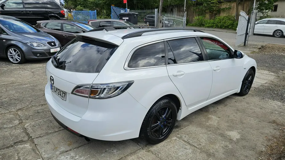 MAZDA 6 -