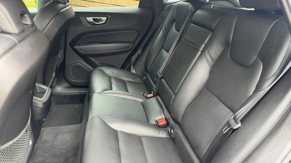 VOLVO XC60 -