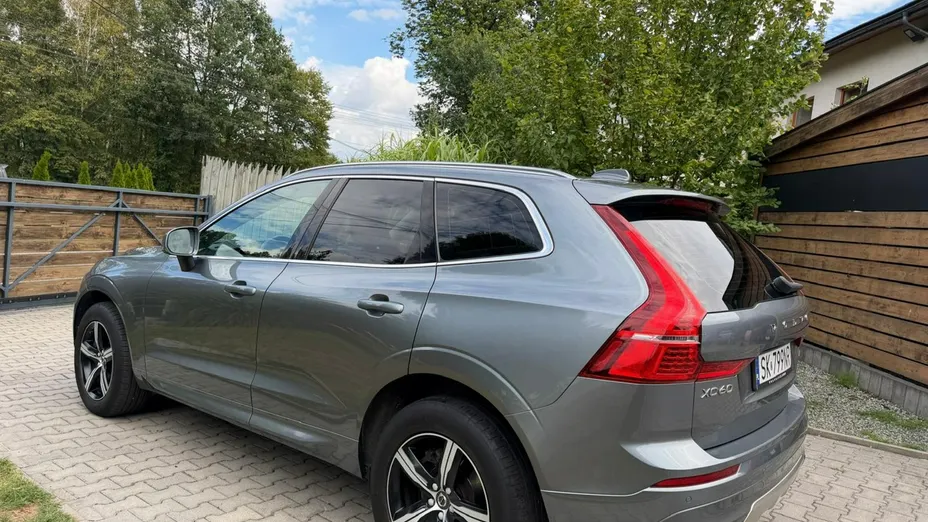 VOLVO XC60 -
