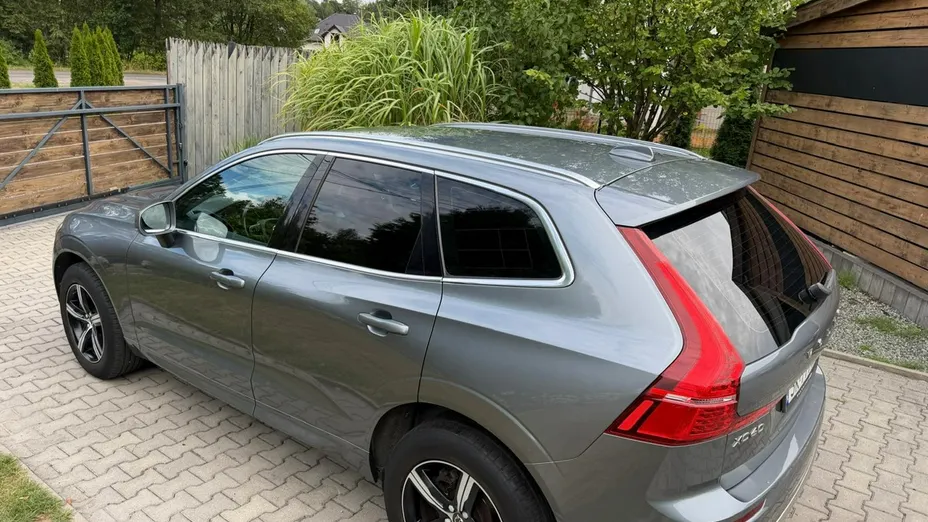 VOLVO XC60 -