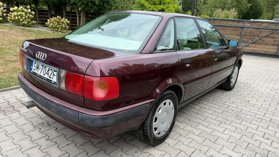 AUDI 80 -