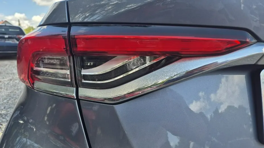 TOYOTA Corolla -