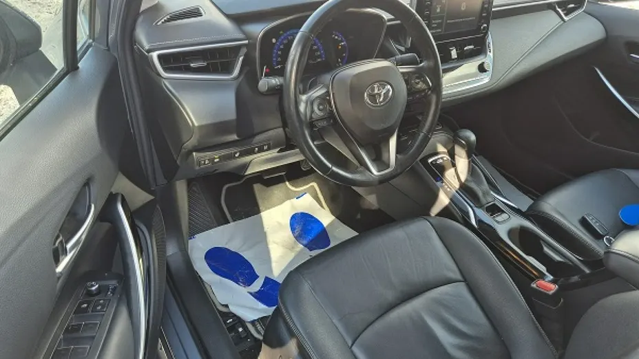 TOYOTA Corolla -