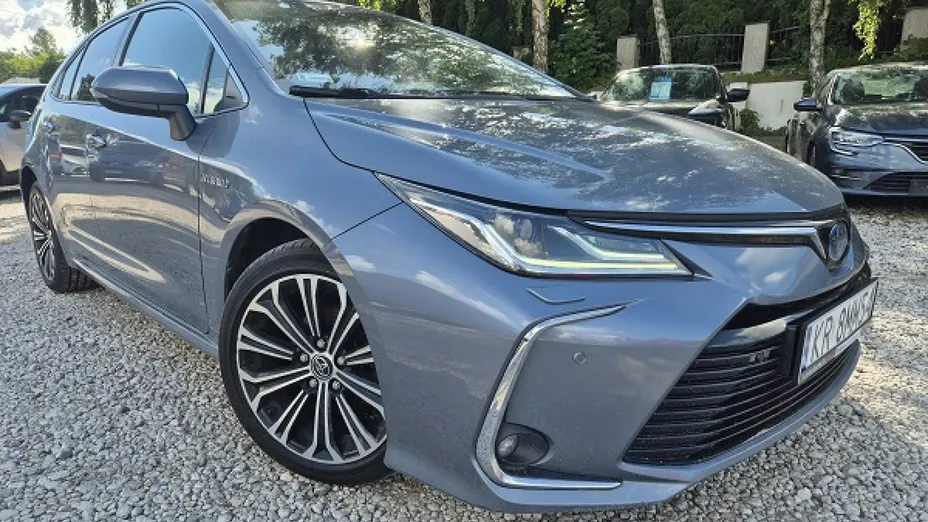 TOYOTA Corolla -