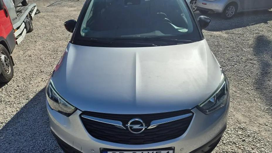 OPEL Crossland X -