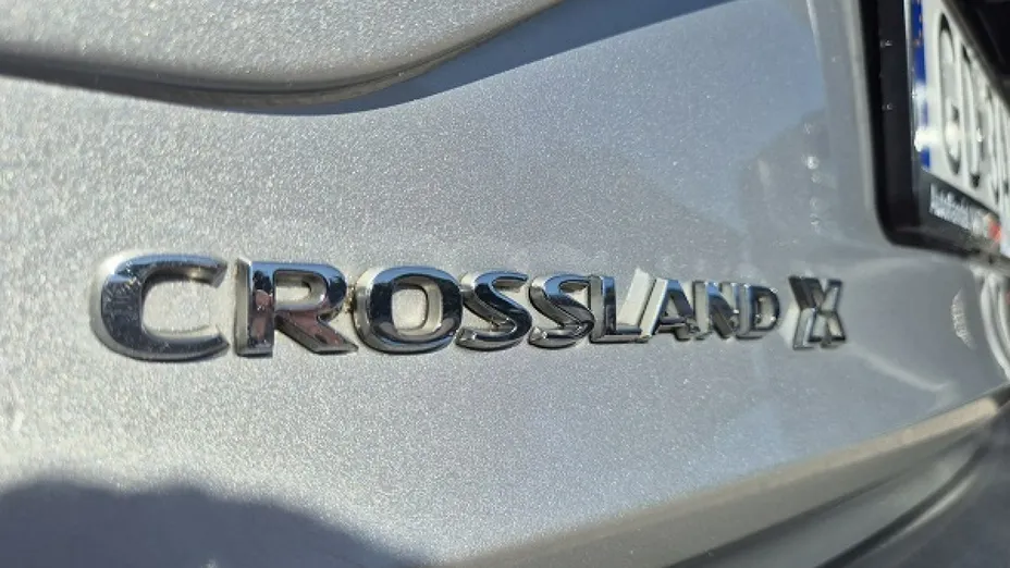 OPEL Crossland X -