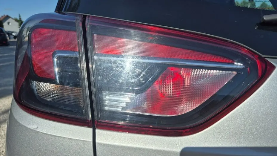 OPEL Crossland X -