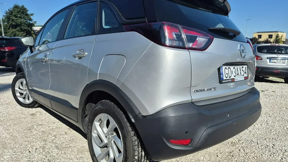 OPEL Crossland X -