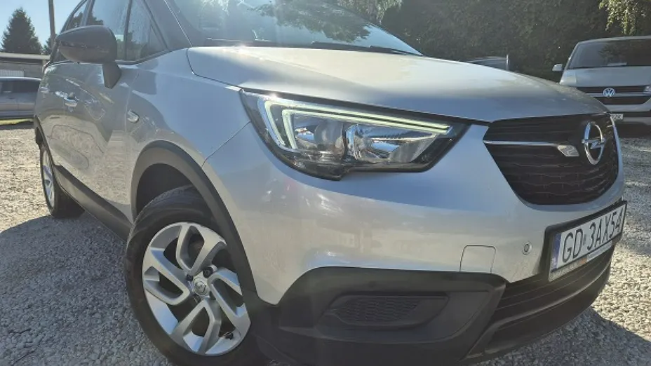 OPEL Crossland X -