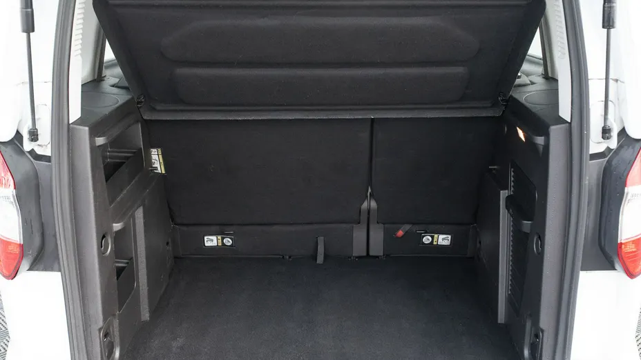 FORD Tourneo Courier -