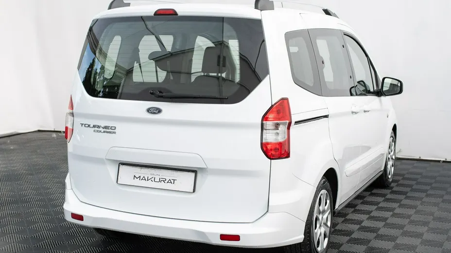 FORD Tourneo Courier -