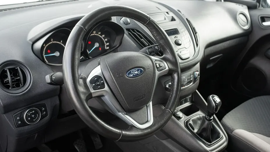 FORD Tourneo Courier -