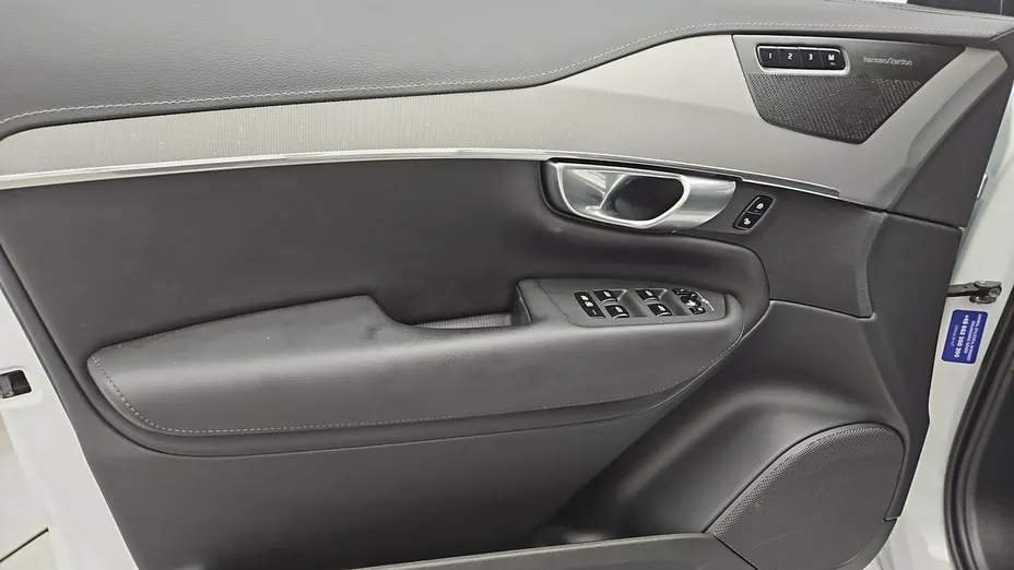 VOLVO XC90 -