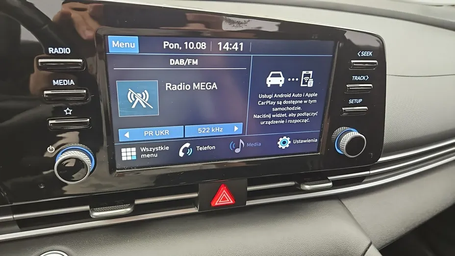 HYUNDAI Elantra -