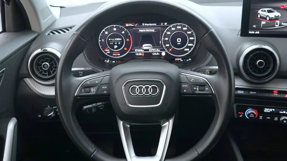 AUDI Q2 -