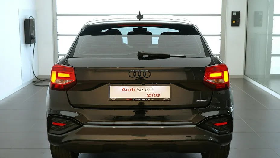 AUDI Q2 -
