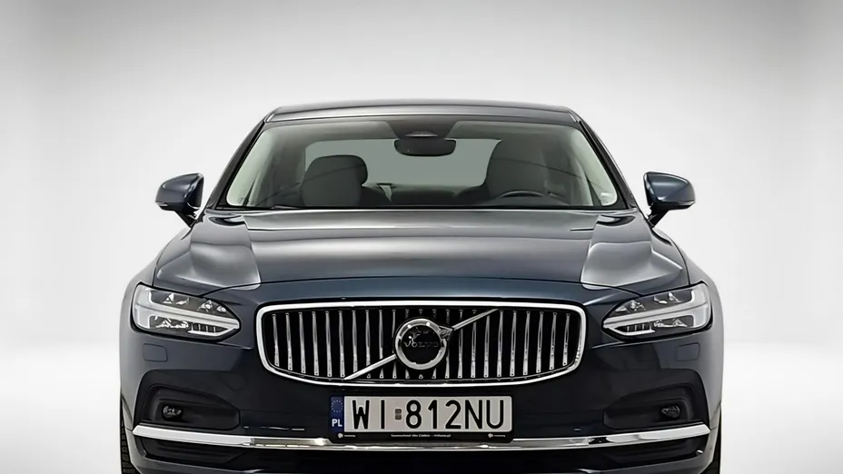 VOLVO S90 -