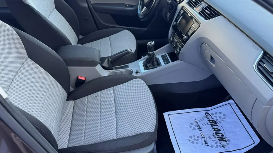 SKODA Octavia -