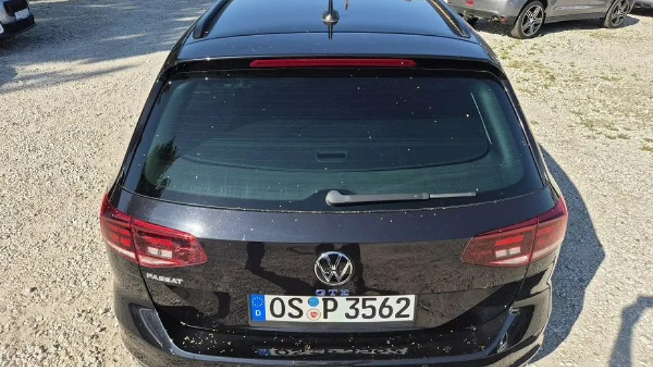 VOLKSWAGEN Passat -