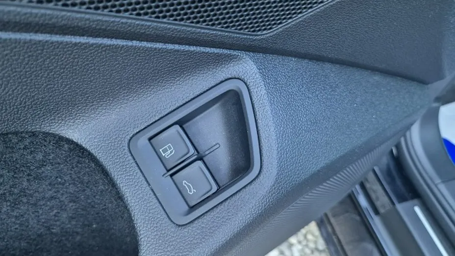 VOLKSWAGEN Passat -
