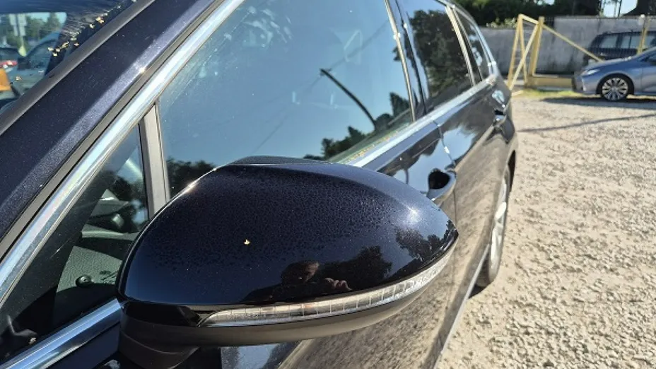 VOLKSWAGEN Passat -