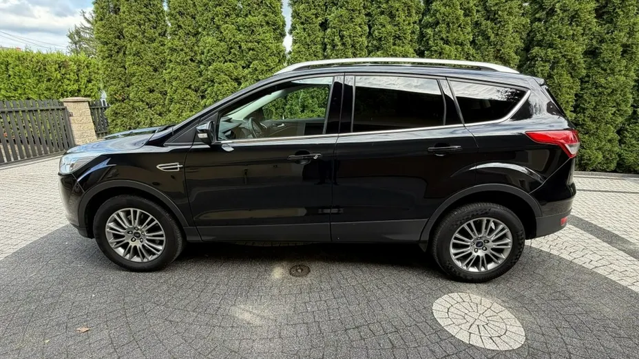 FORD Kuga -