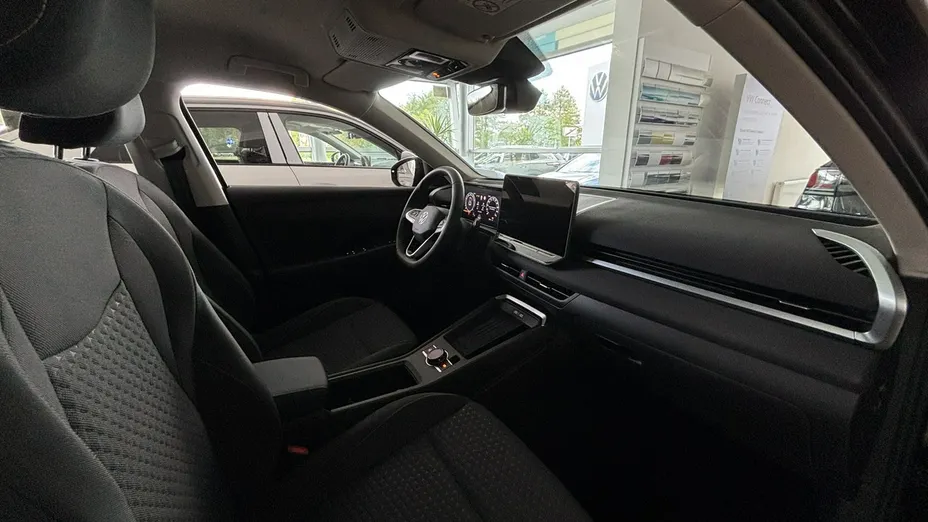 VOLKSWAGEN T-ROC -