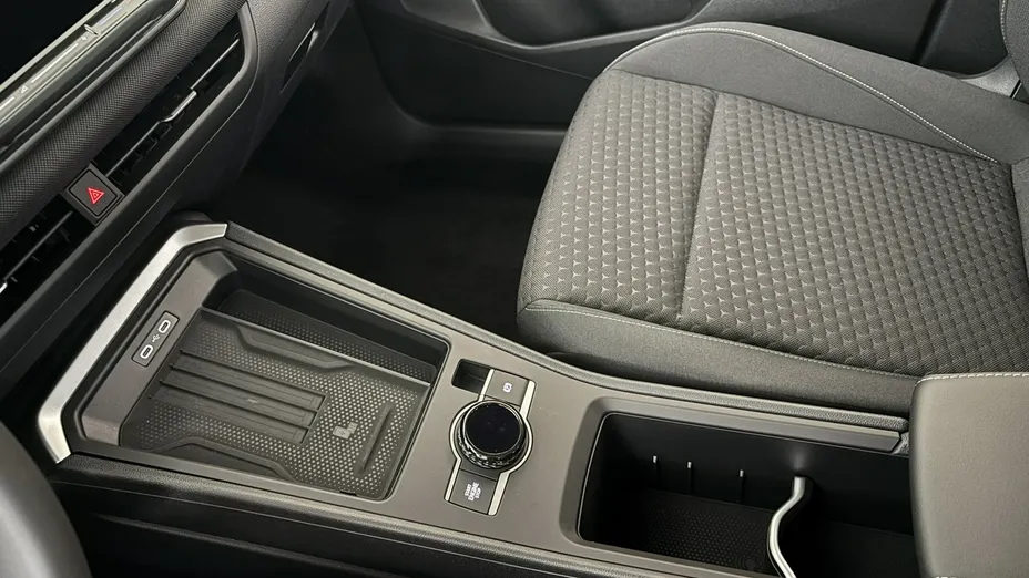 VOLKSWAGEN T-ROC -