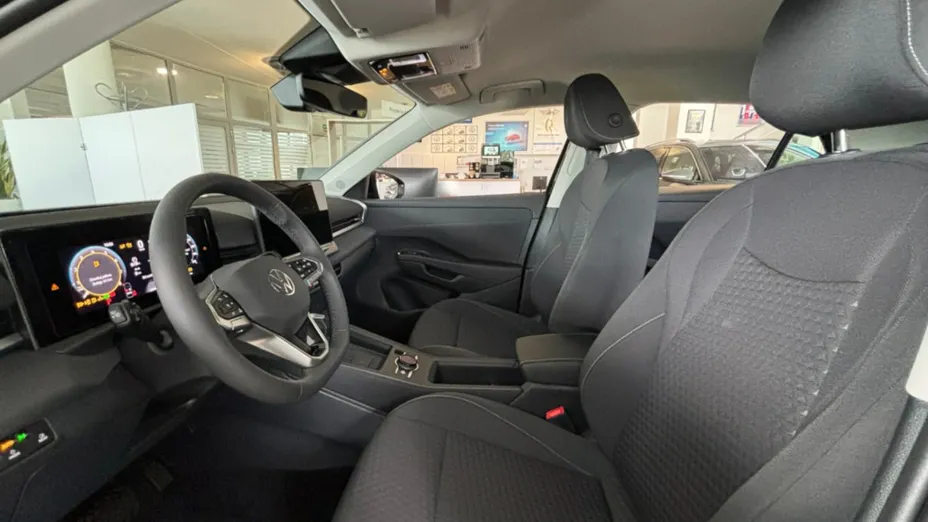VOLKSWAGEN T-ROC -