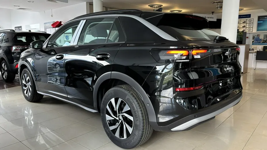 VOLKSWAGEN T-ROC -