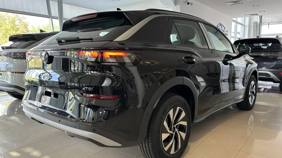 VOLKSWAGEN T-ROC -