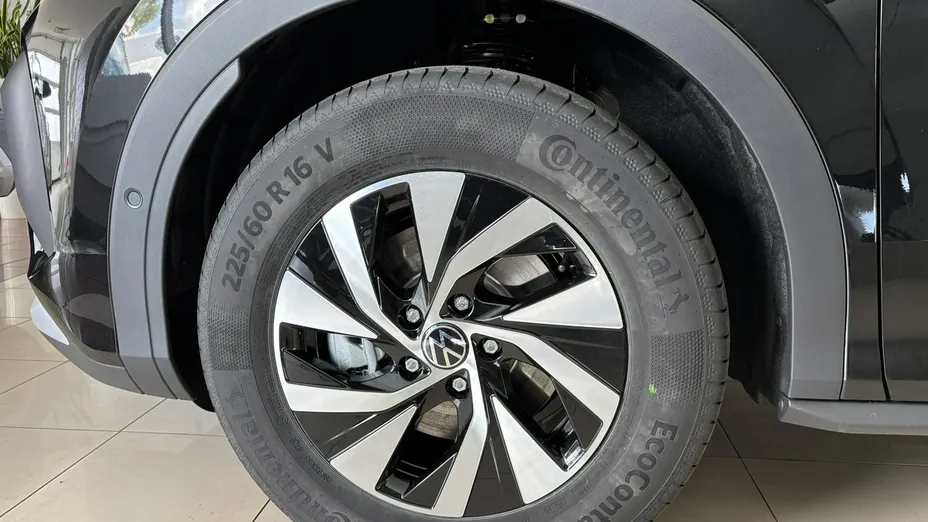 VOLKSWAGEN T-ROC -