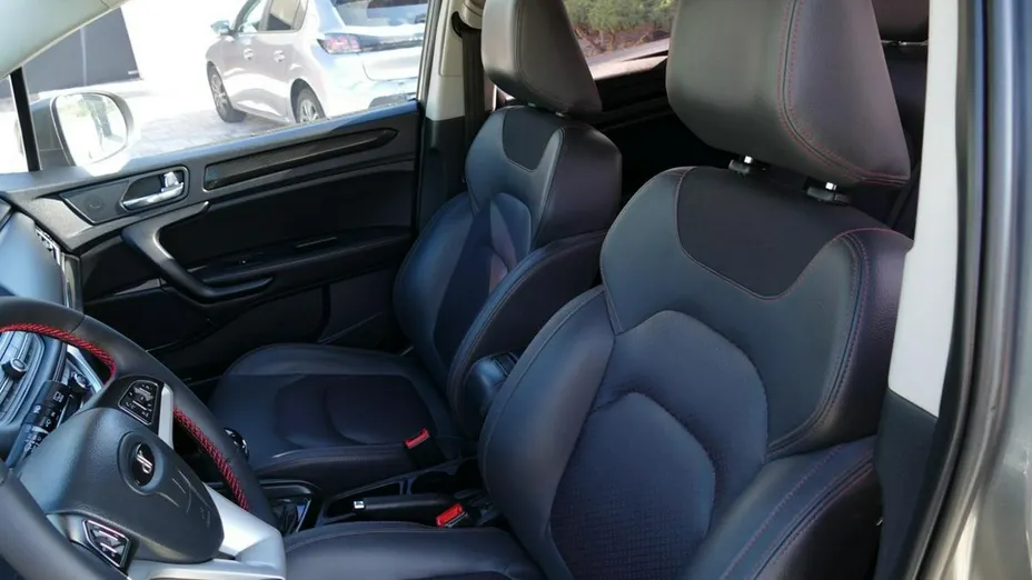 VOLKSWAGEN T-ROC -
