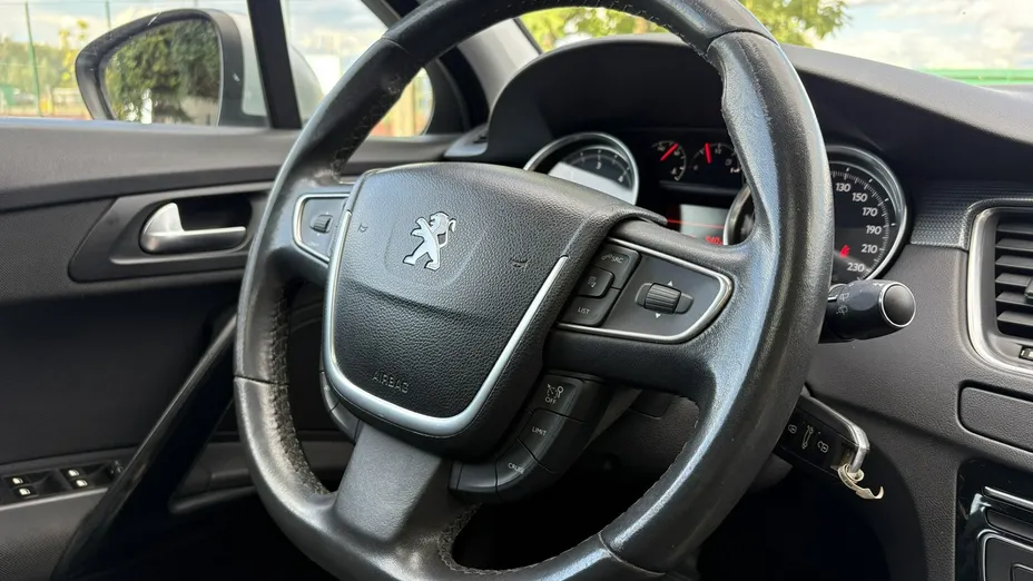 PEUGEOT 508 -