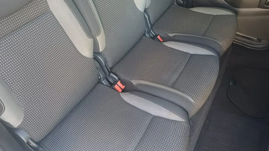 PEUGEOT Partner -