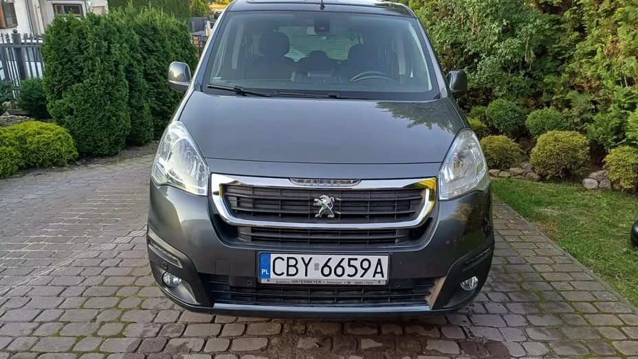 PEUGEOT Partner -