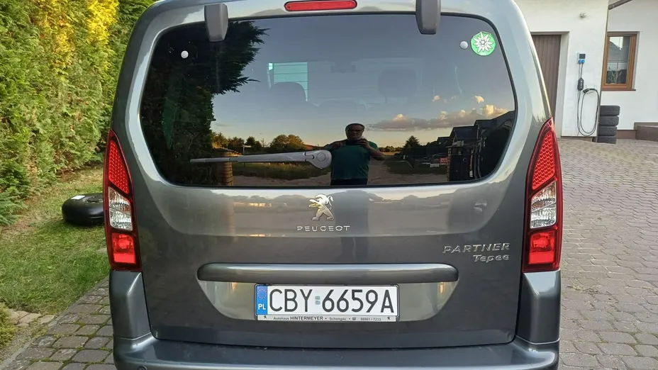 PEUGEOT Partner -