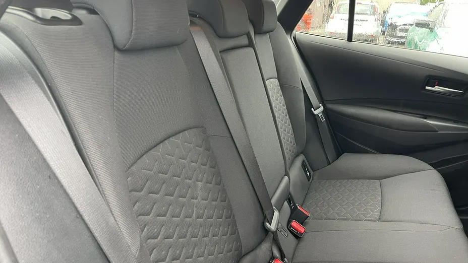 TOYOTA Corolla -