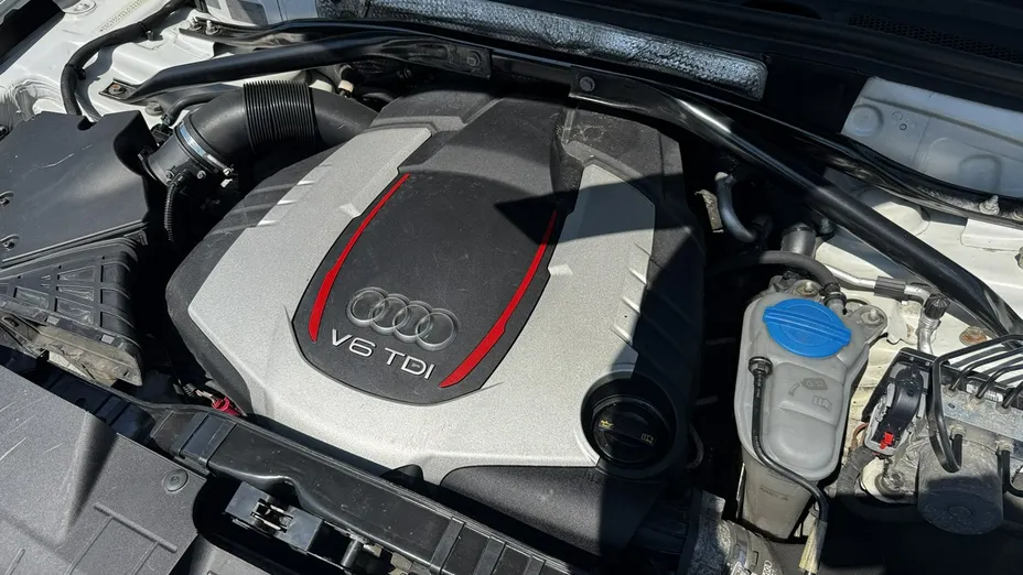 AUDI SQ5 -
