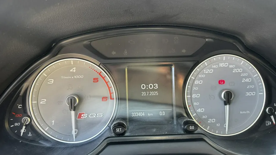 AUDI SQ5 -