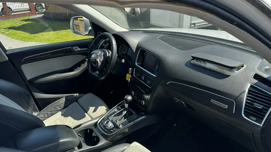 AUDI SQ5 -