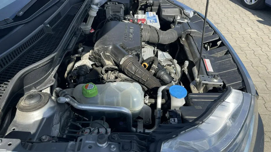SUZUKI Vitara -