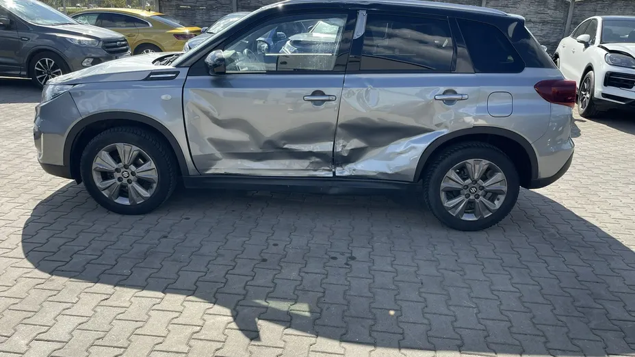 SUZUKI Vitara -