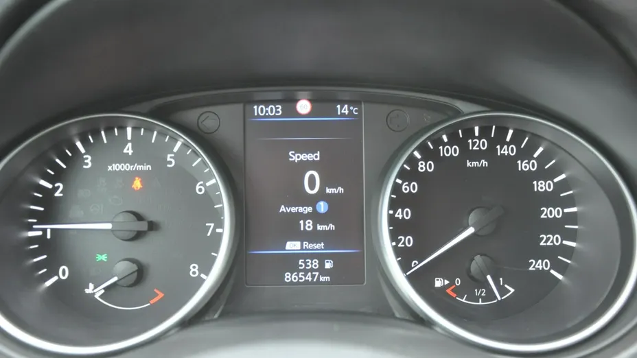 NISSAN Qashqai -