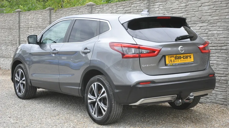 NISSAN Qashqai -