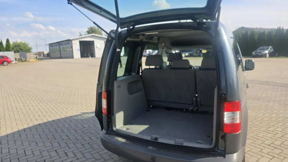 VOLKSWAGEN Caddy -