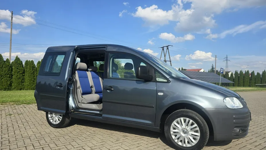 VOLKSWAGEN Caddy -