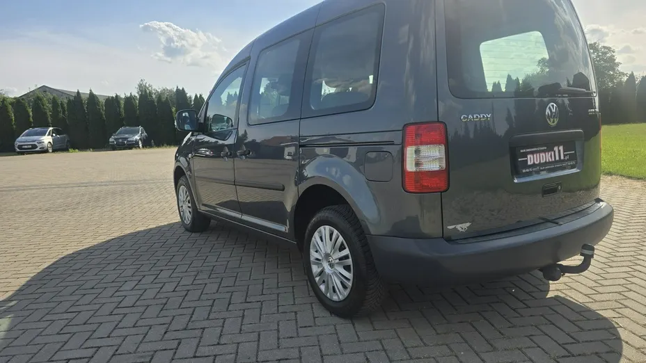 VOLKSWAGEN Caddy -