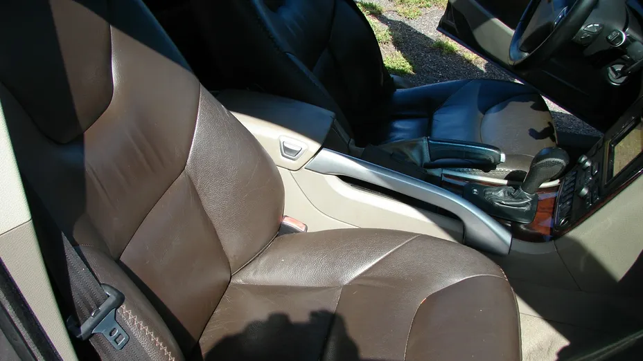 VOLVO XC70 -