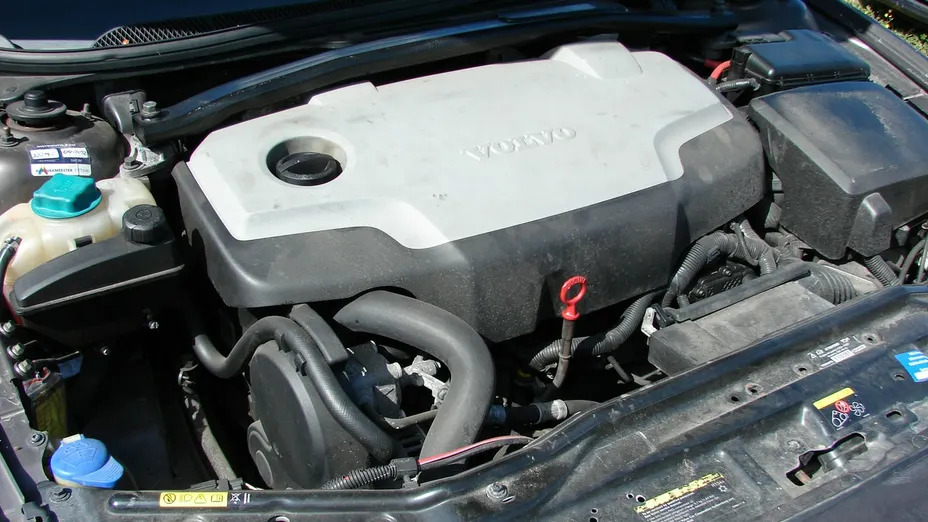 VOLVO XC70 -